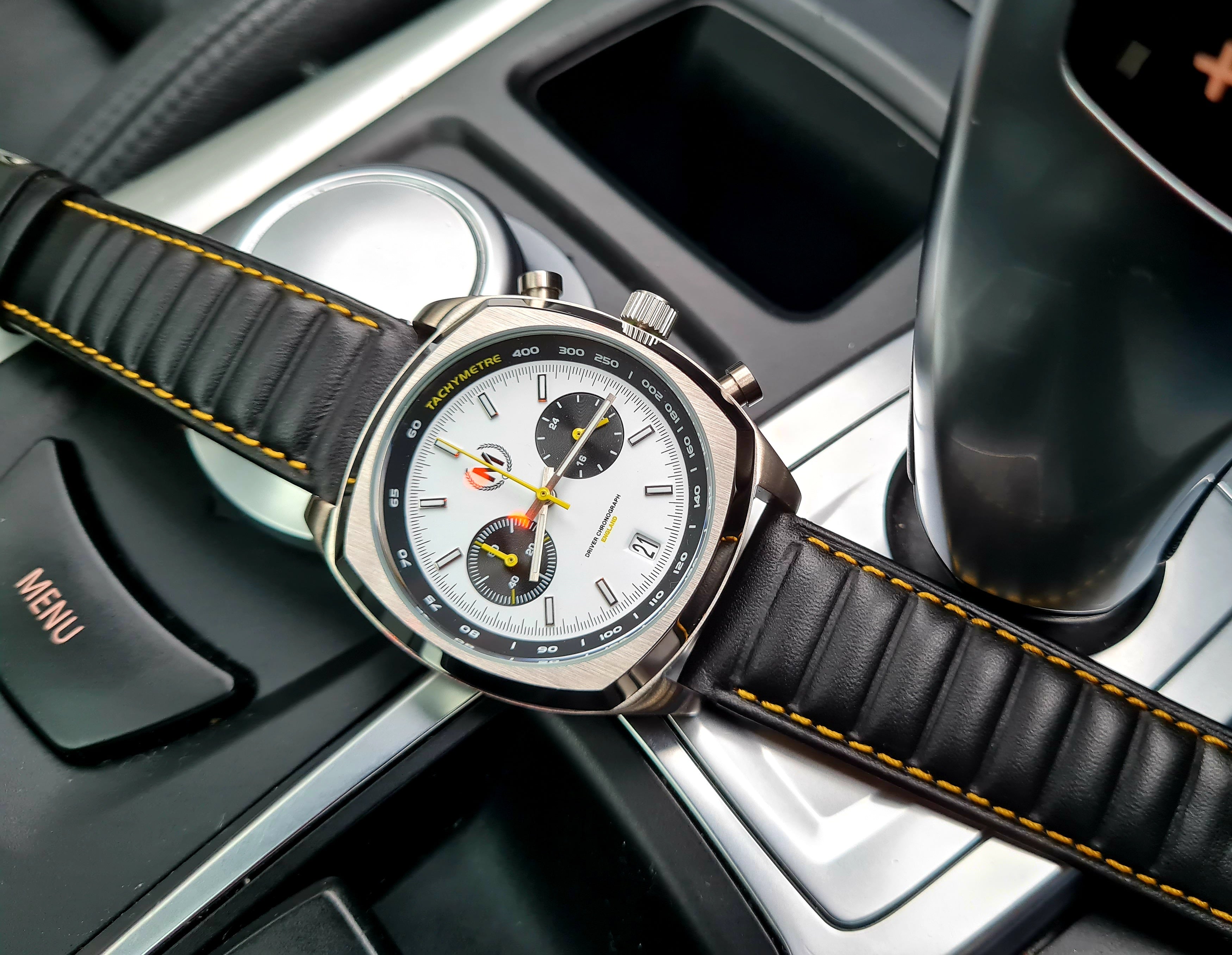 Driver Chronograph MKII Meca-Quartz, Panda