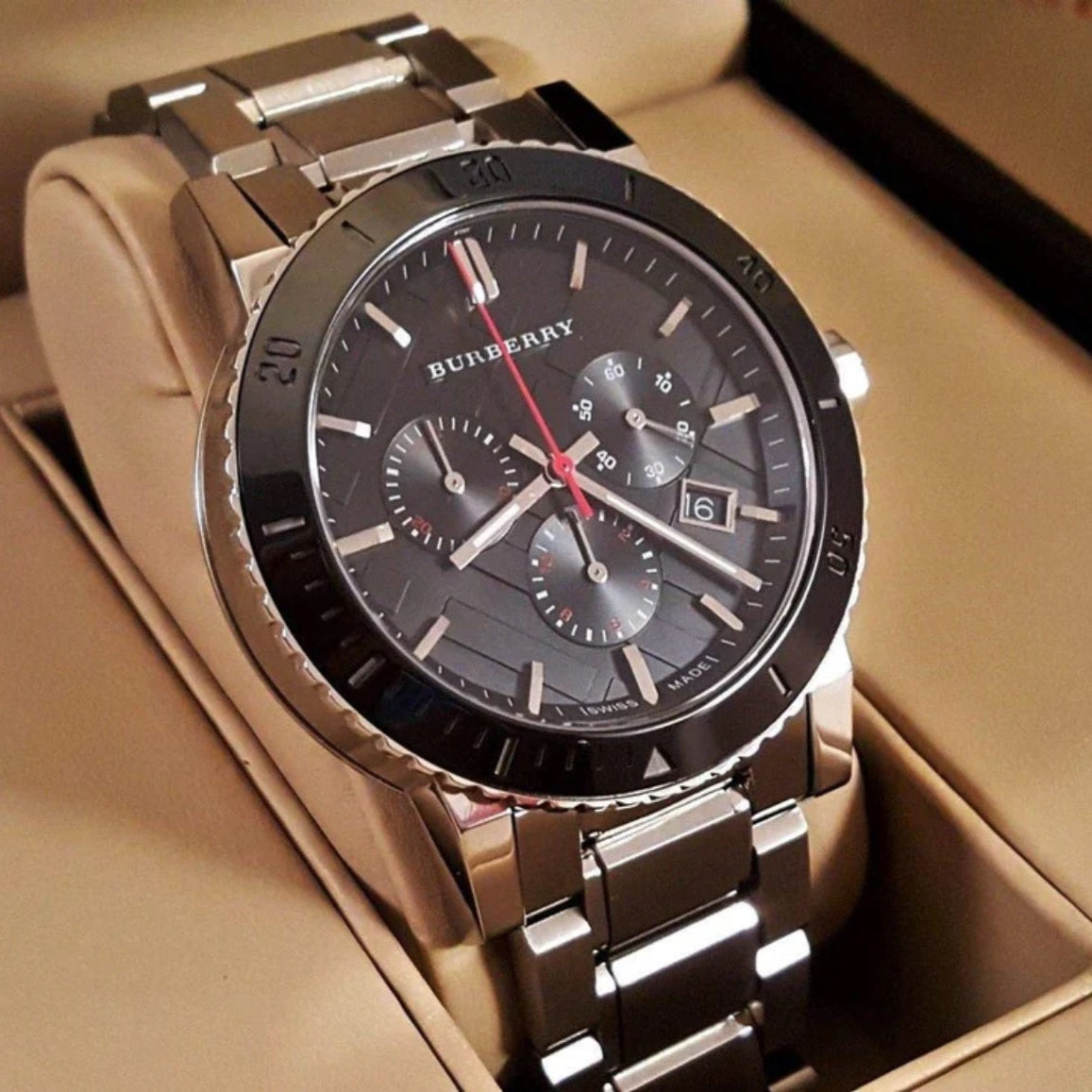 Burberry BU9380 The City Men's Silver & Black Dial Watch