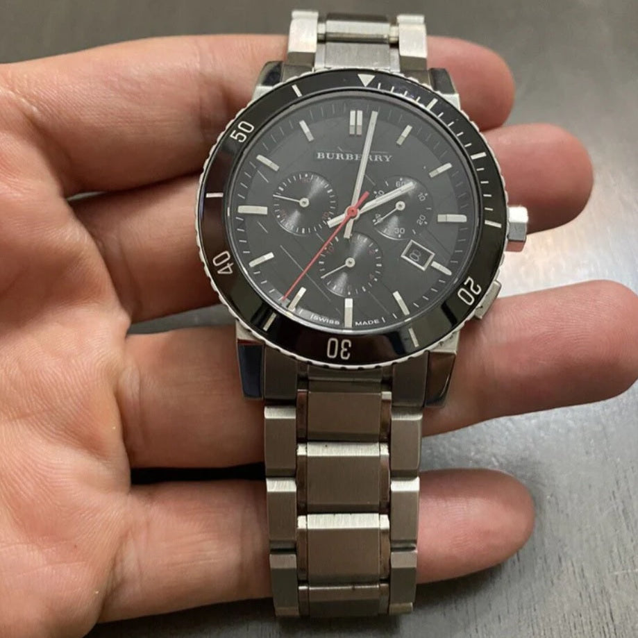 Burberry BU9380 The City Men's Silver & Black Dial Watch